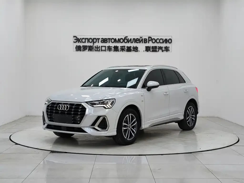 Audi Q3 2023 из CN, фото 1