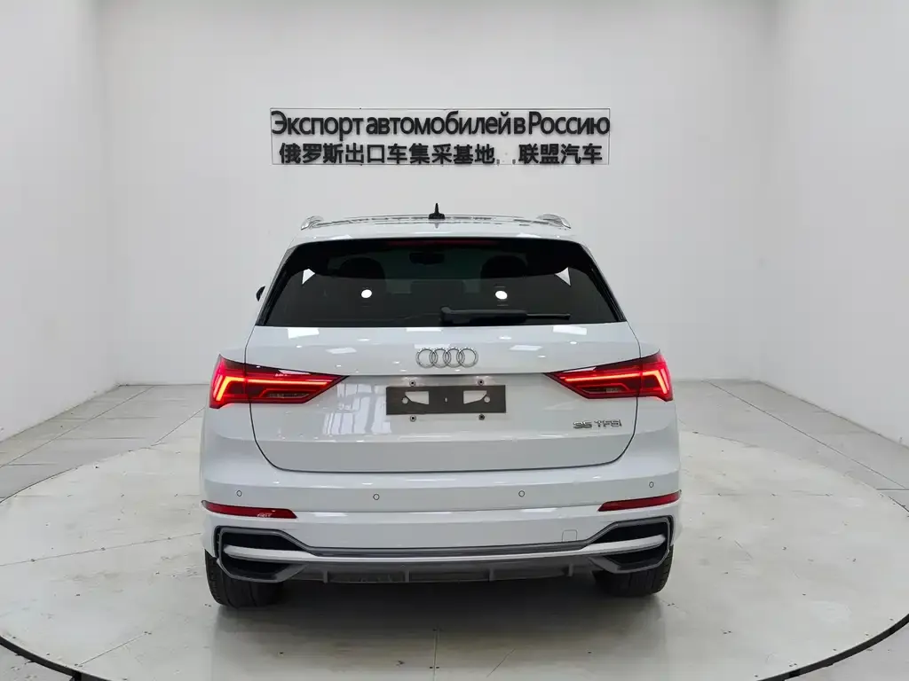 Audi Q3 2023 из CN, фото 3