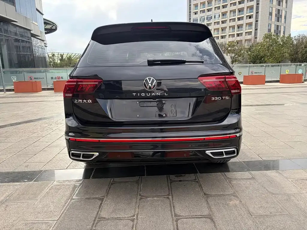 Volkswagen Tiguan L — фото 5