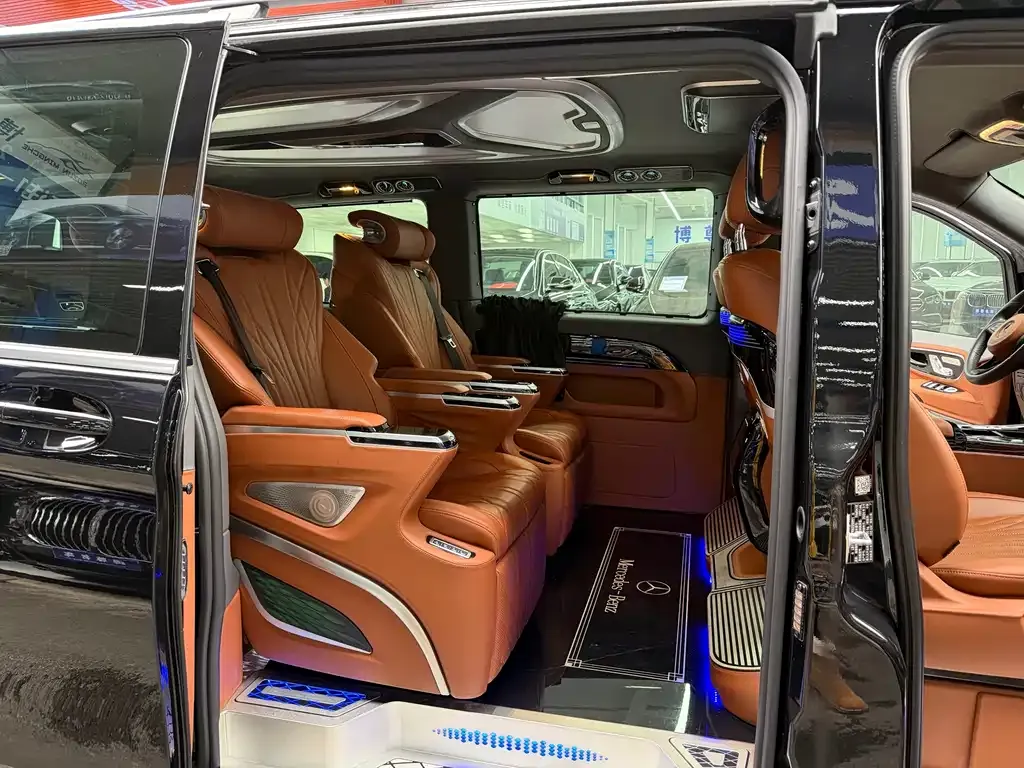 Mercedes-Benz Vito 2024 из CN, фото 8
