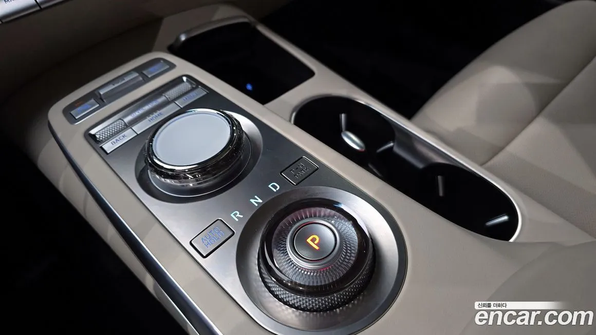 Genesis GV70 — фото 3