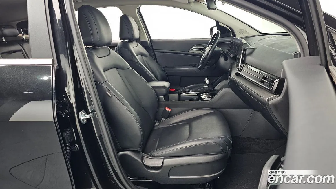 Kia Sportage — фото 8