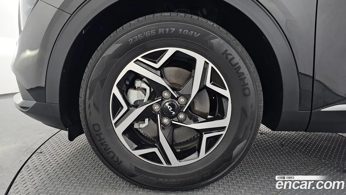 Kia Sportage — фото 9