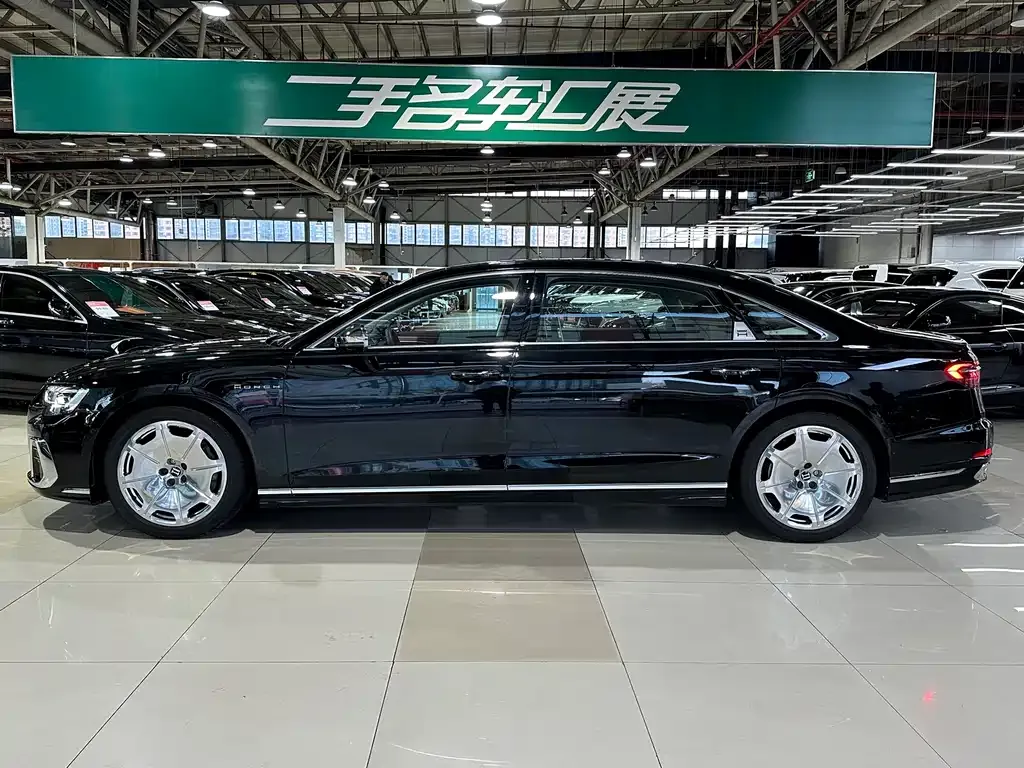Audi A8 2024 из CN, фото 7