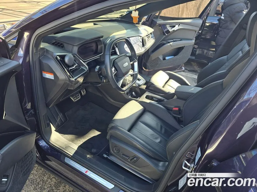 Audi Q4 e-tron 2023 из KR, фото 10