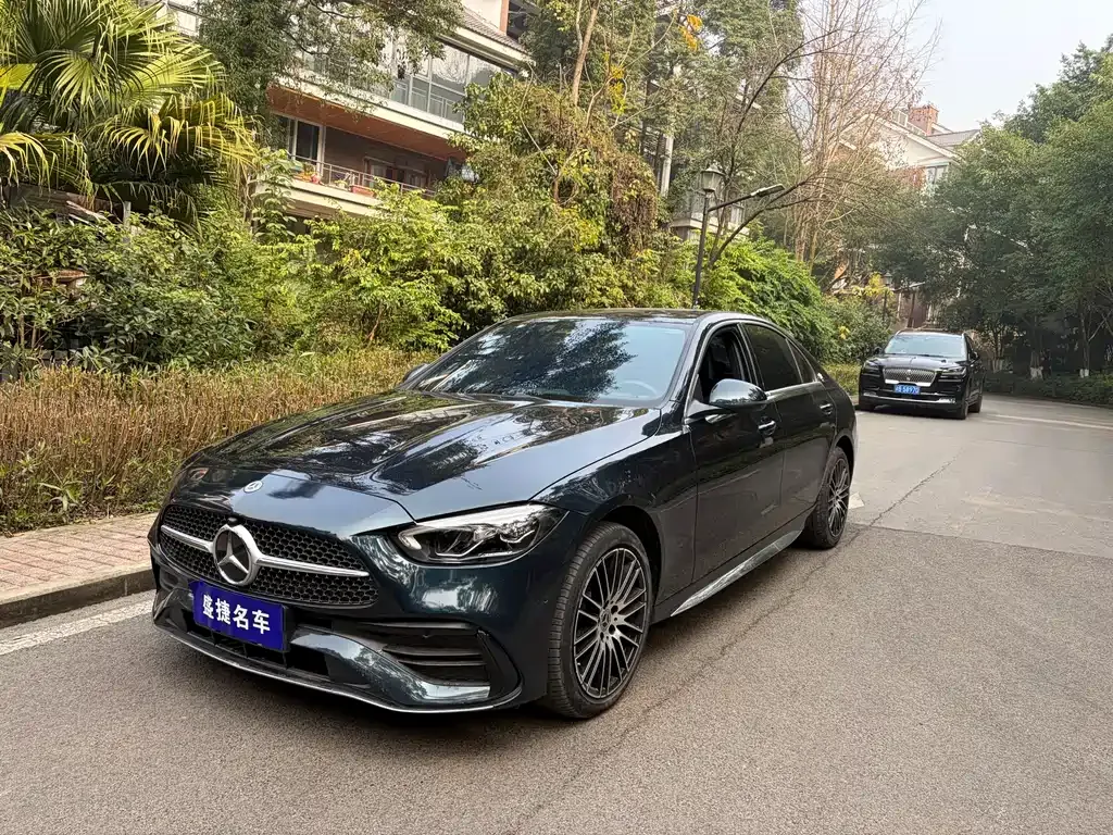 Mercedes-Benz C-Class — фото 1