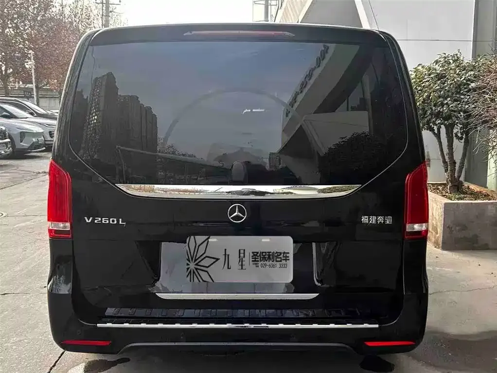 Mercedes-Benz V-Class 2022 из CN, фото 2