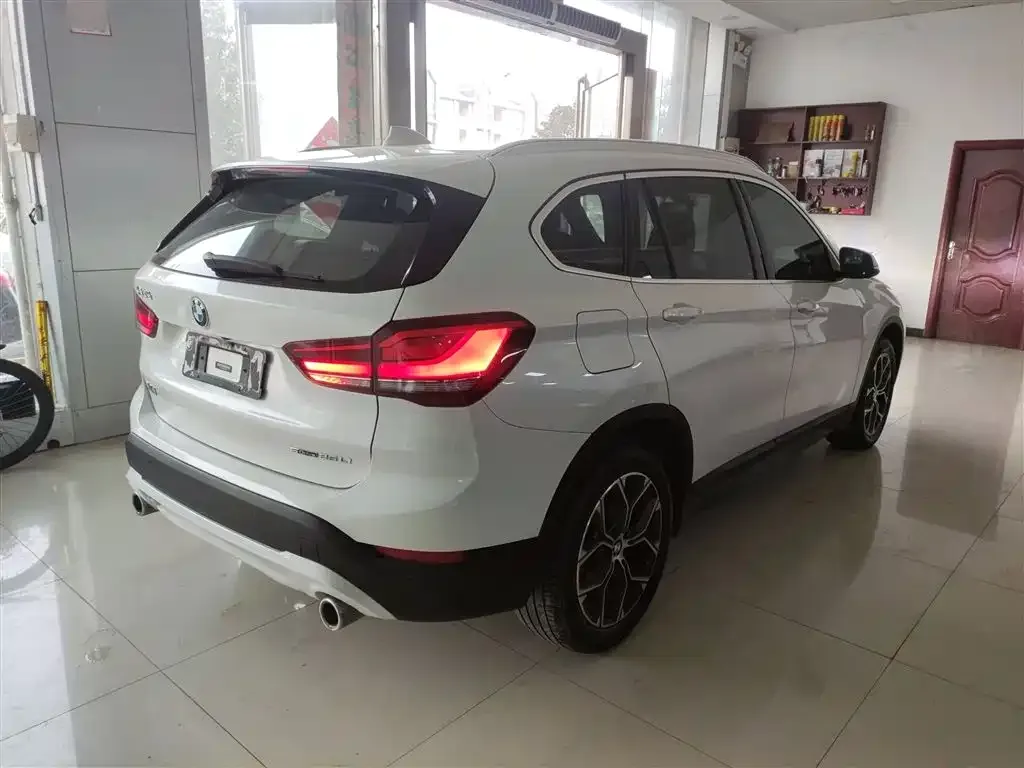 BMW X1 — фото 4