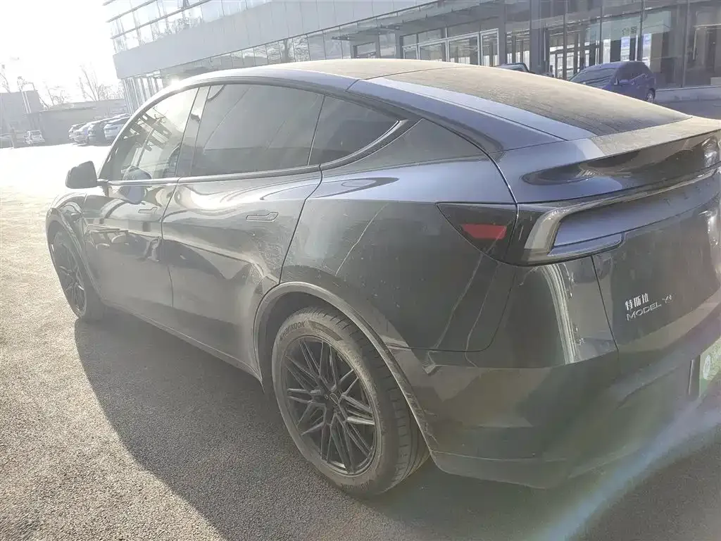 Tesla Model Y 2025 из CN, фото 8