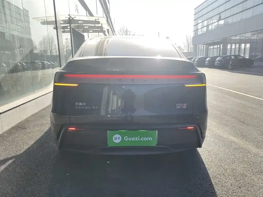 Tesla Model Y 2025 из CN, фото 7
