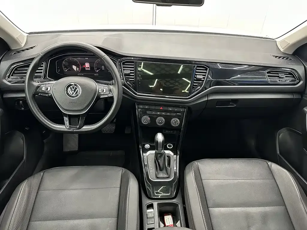 Volkswagen T-Roc 2023 из CN, фото 10