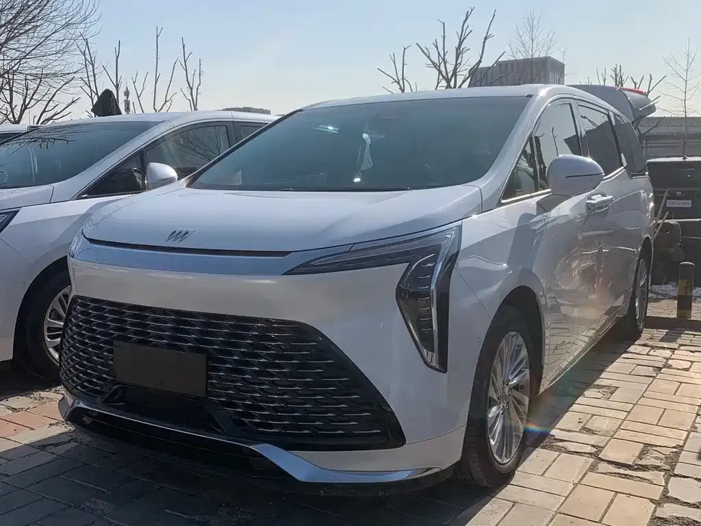 Buick Century 2023 из CN, фото 1