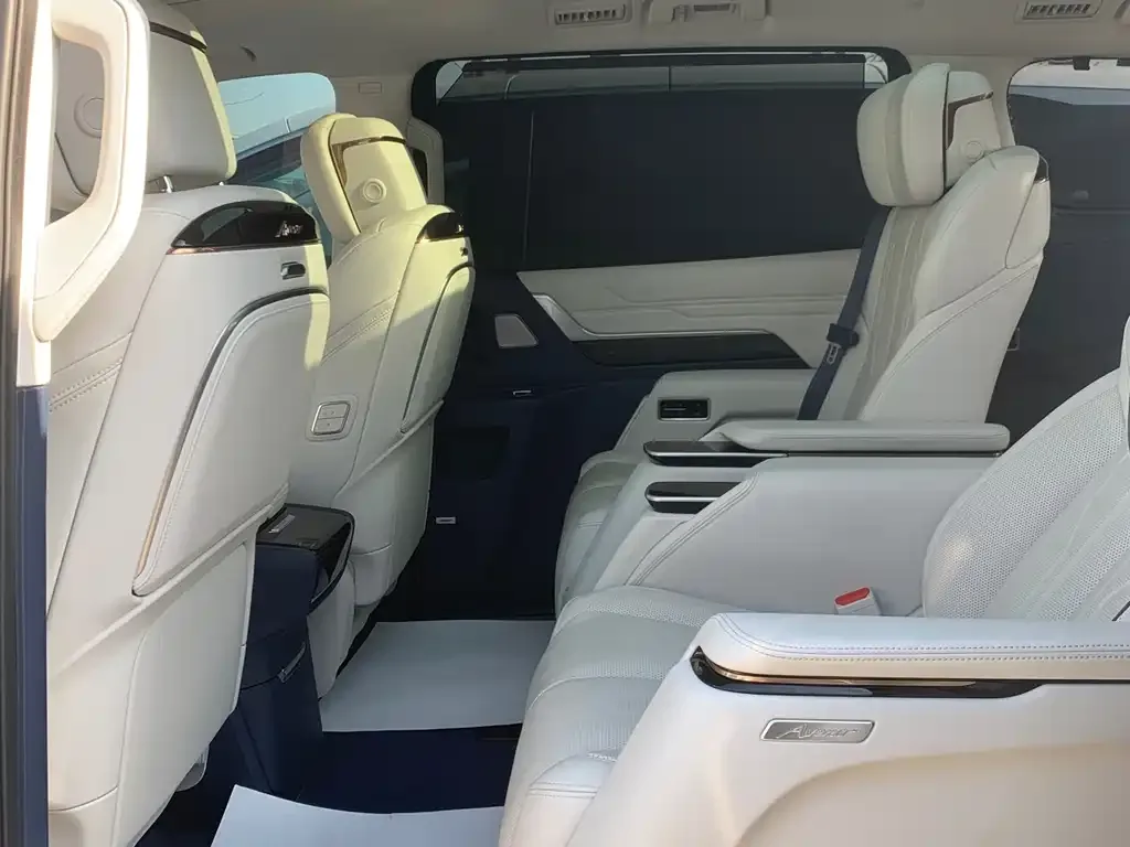 Buick Century 2023 из CN, фото 2