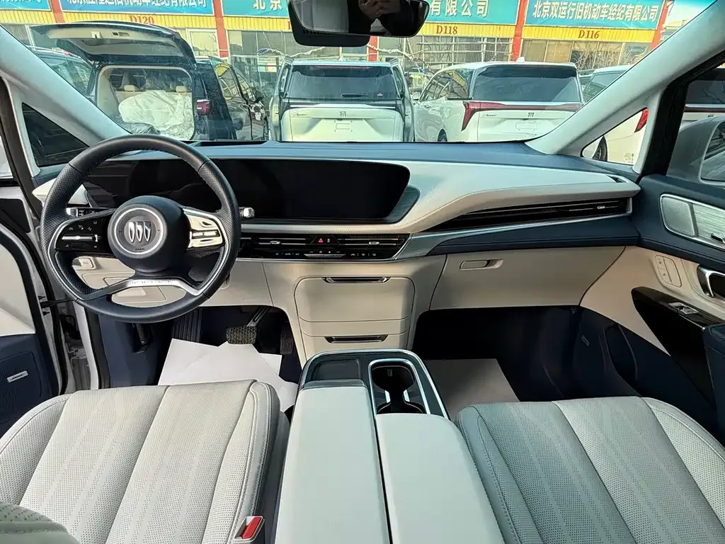 Buick Century 2023 из CN, фото 9