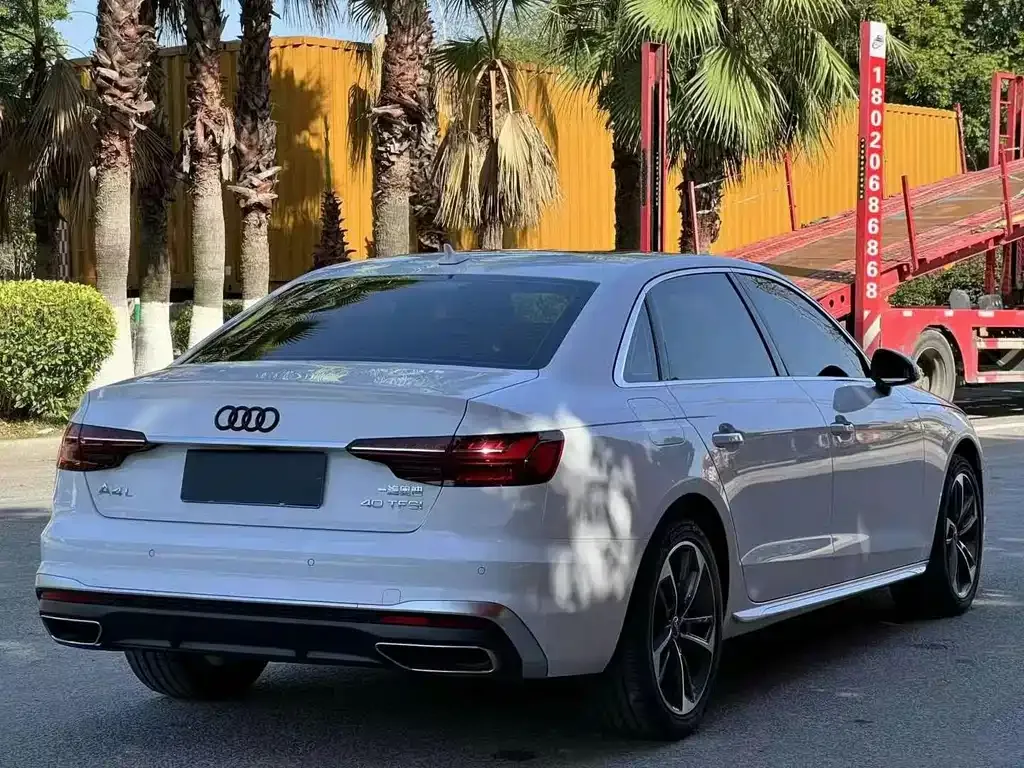 Audi A4L 2023 из CN, фото 5