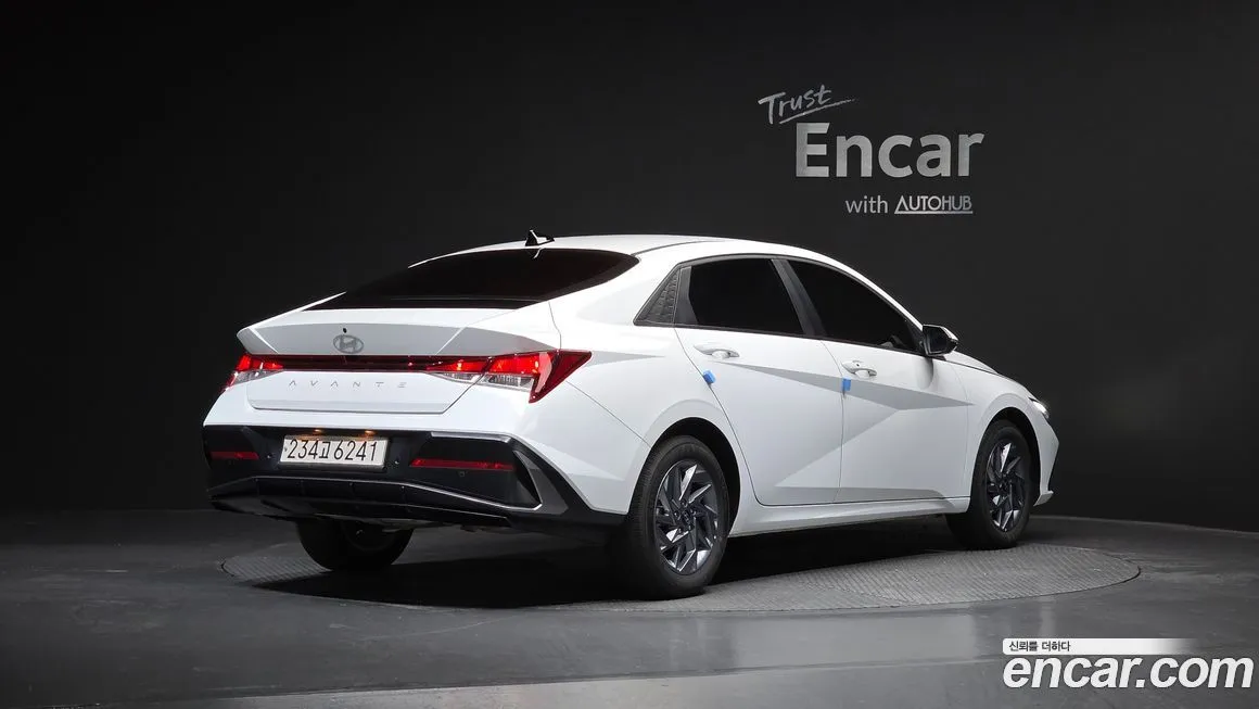 Hyundai AVANTE — фото 9