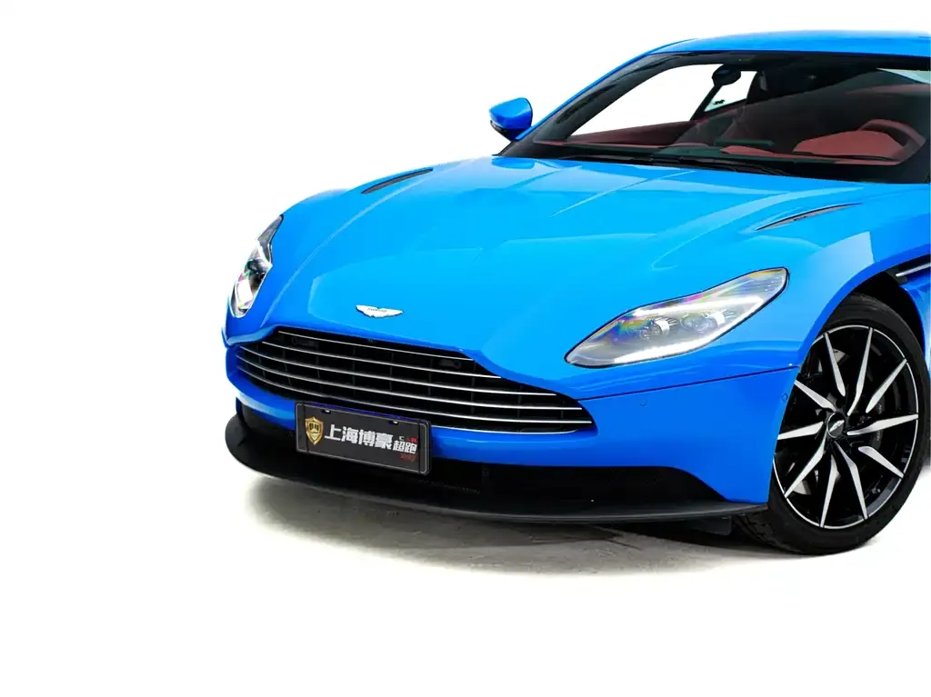 Aston Martin DB11 2023 из CN, фото 4