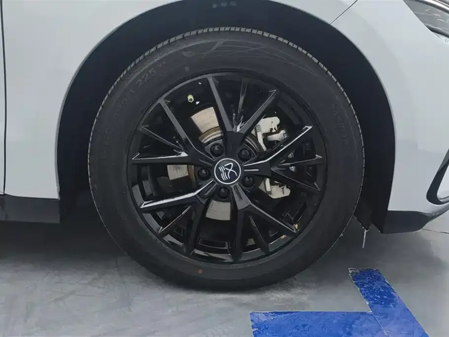 BYD Han 2025 из CN, фото 6