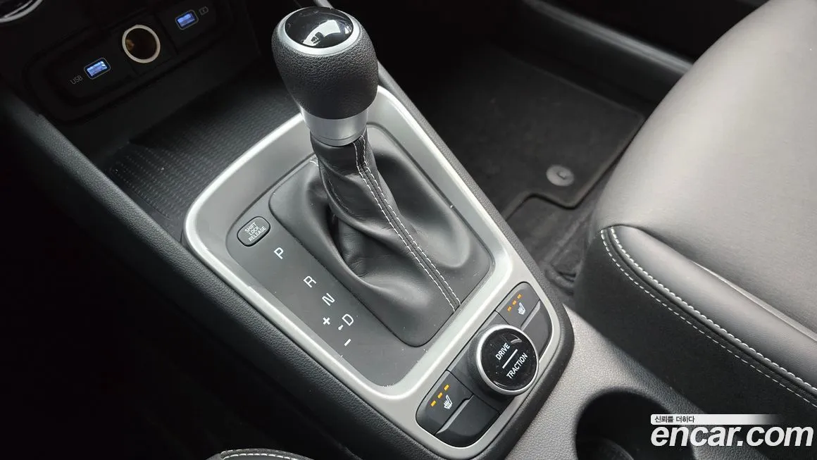 Hyundai Venue 2022 из KR, фото 4