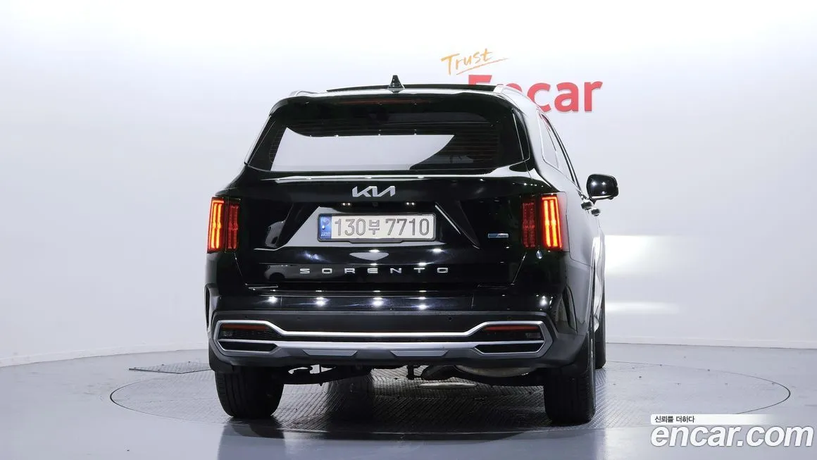 Kia Sorento — фото 6
