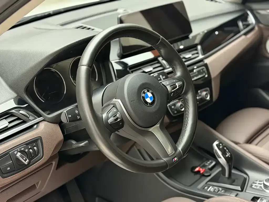 BMW X1 2021 из CN, фото 9