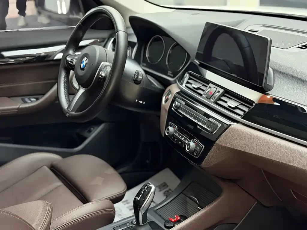 BMW X1 2021 из CN, фото 3