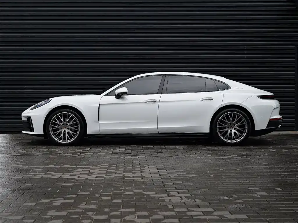 Porsche Panamera — фото 10