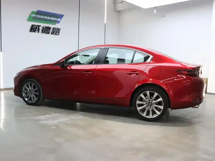 Mazda 3 Axela 2021 из CN, фото 3