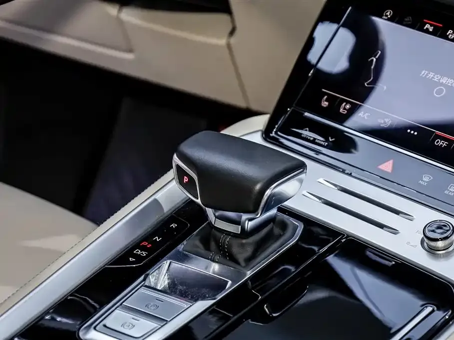 Audi Q6 2023 из CN, фото 4