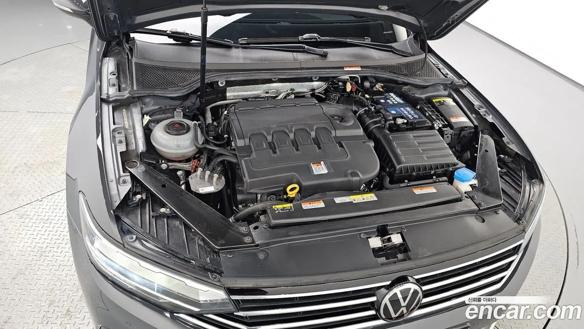 Volkswagen Passat 2021 из KR, фото 3