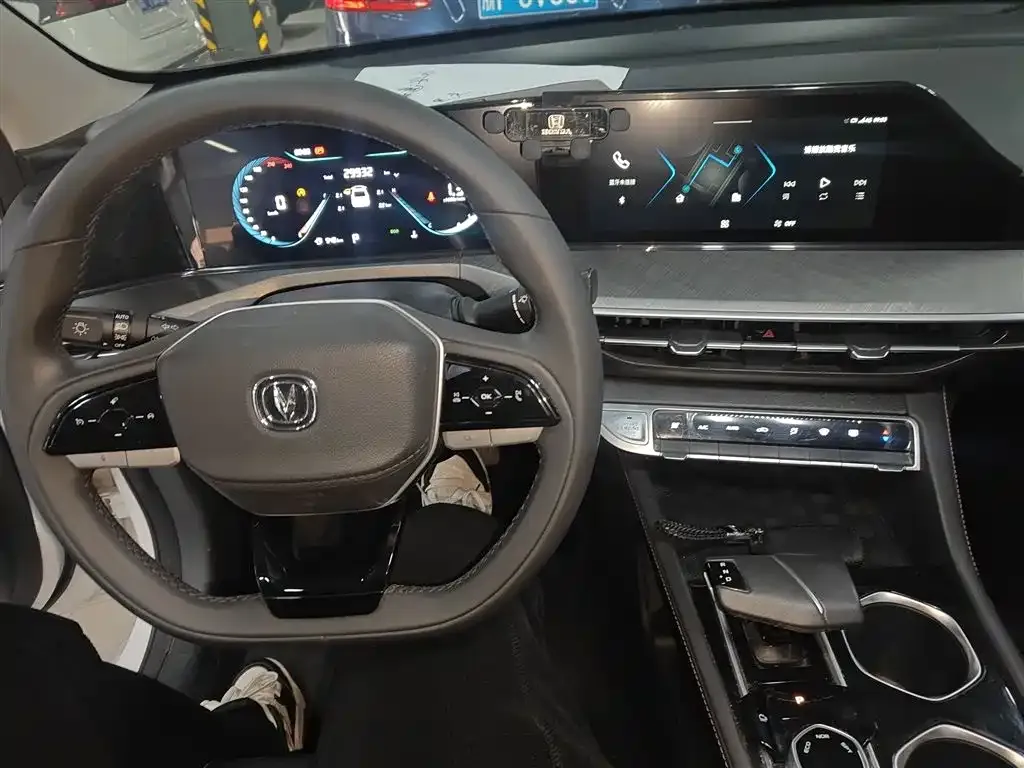 Changan Eado 2023 из CN, фото 10