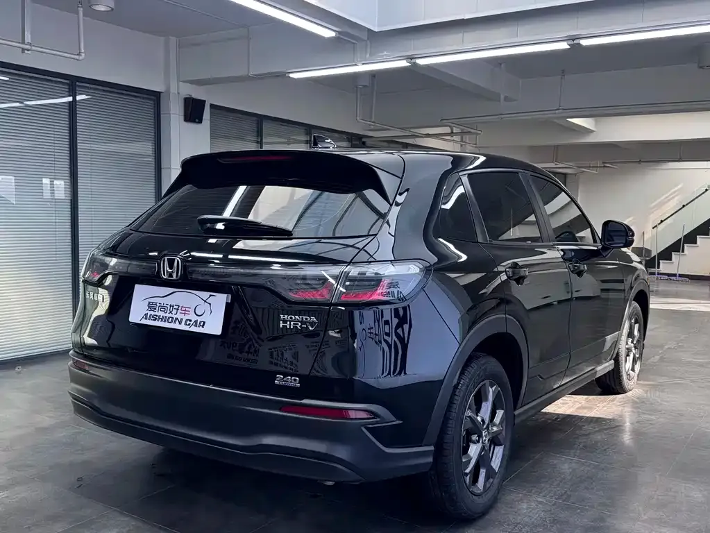 Honda HR-V 2023 из CN, фото 4