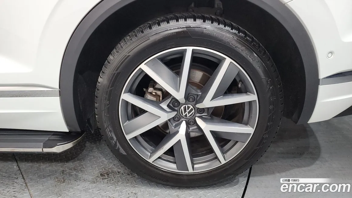 Volkswagen Touareg 2021 из KR, фото 10
