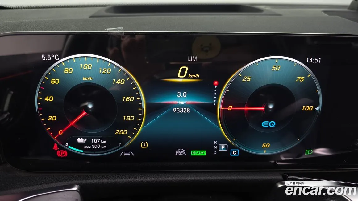Mercedes-Benz EQB 2023 из KR, фото 2