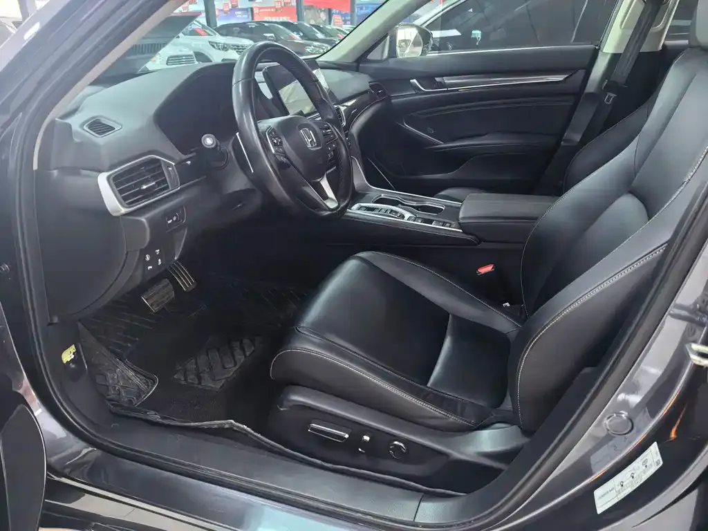 Honda Accord — фото 5
