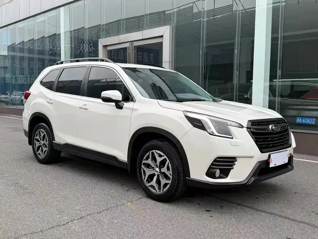 Subaru Forester — фото 8