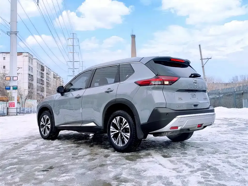 Nissan X-Trail — фото 10