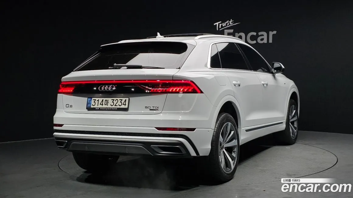 Audi Q8 2022 из KR, фото 3