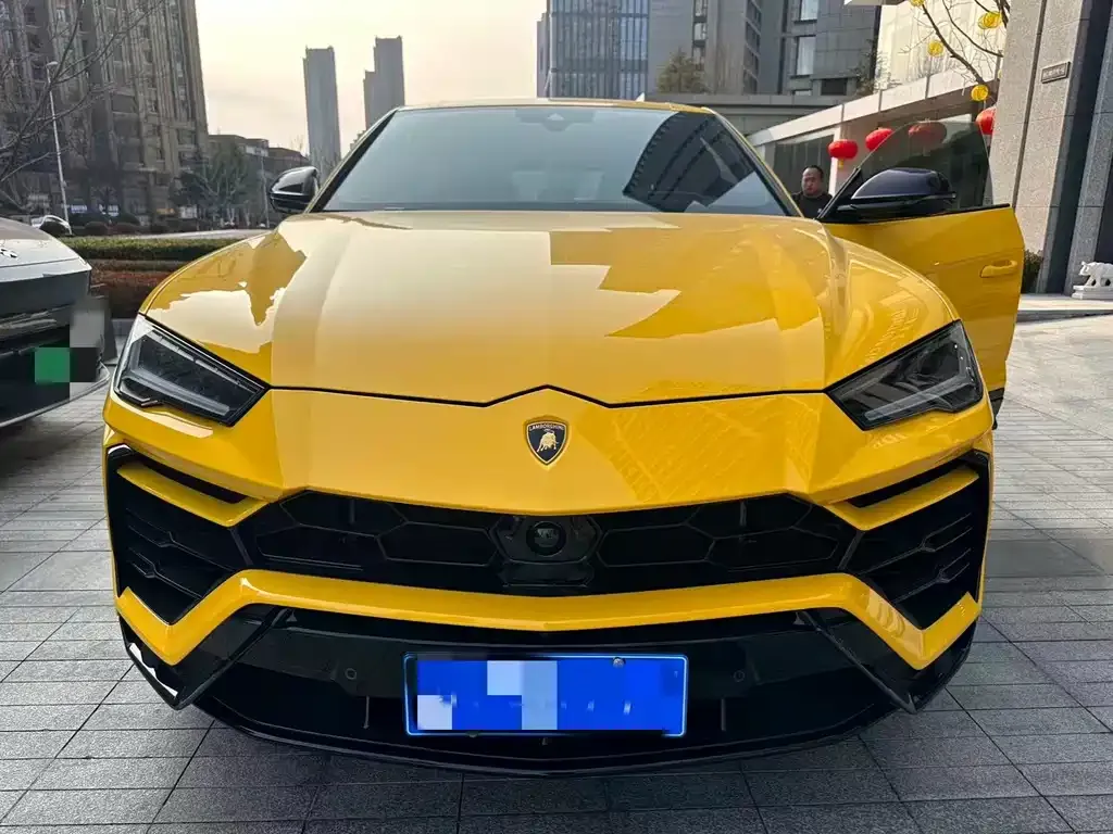Lamborghini Urus 2023 из CN, фото 5