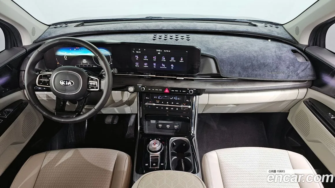 Kia Carnival — фото 4