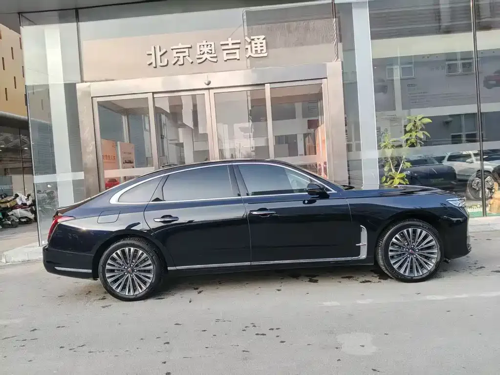 Hongqi H9 — фото 4