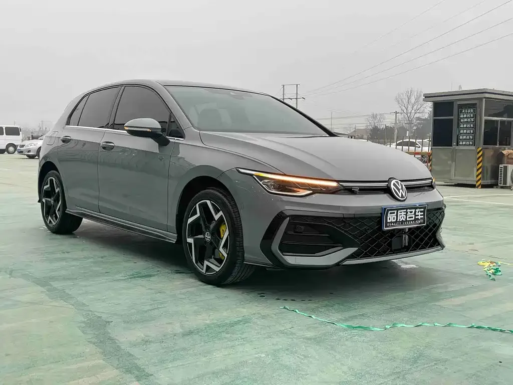 Volkswagen Golf 2025 из CN, фото 3