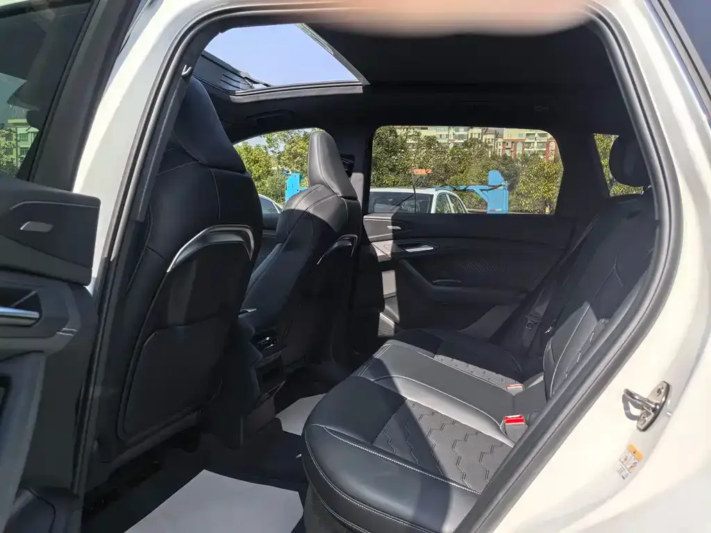 Audi Q6L e-tron 2025 из CN, фото 6