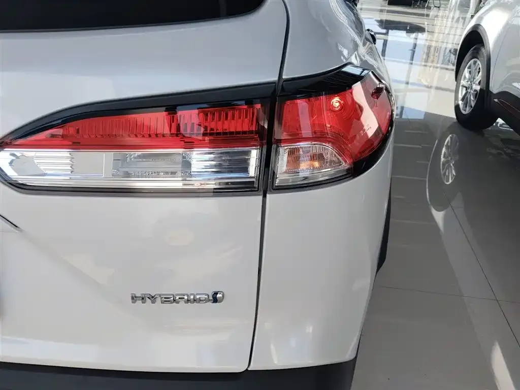 Toyota Corolla Cross 2023 из CN, фото 5