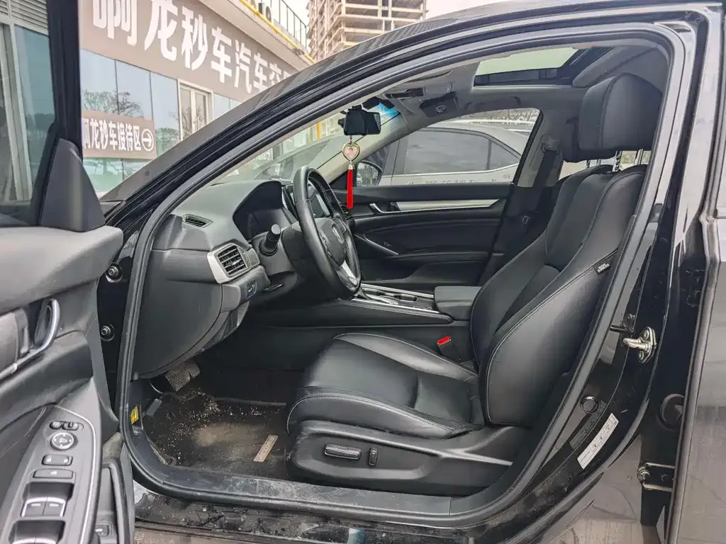 Honda Accord 2021 из CN, фото 4