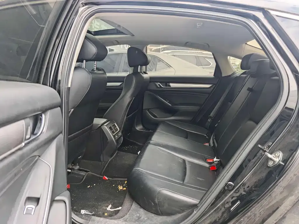 Honda Accord 2021 из CN, фото 8