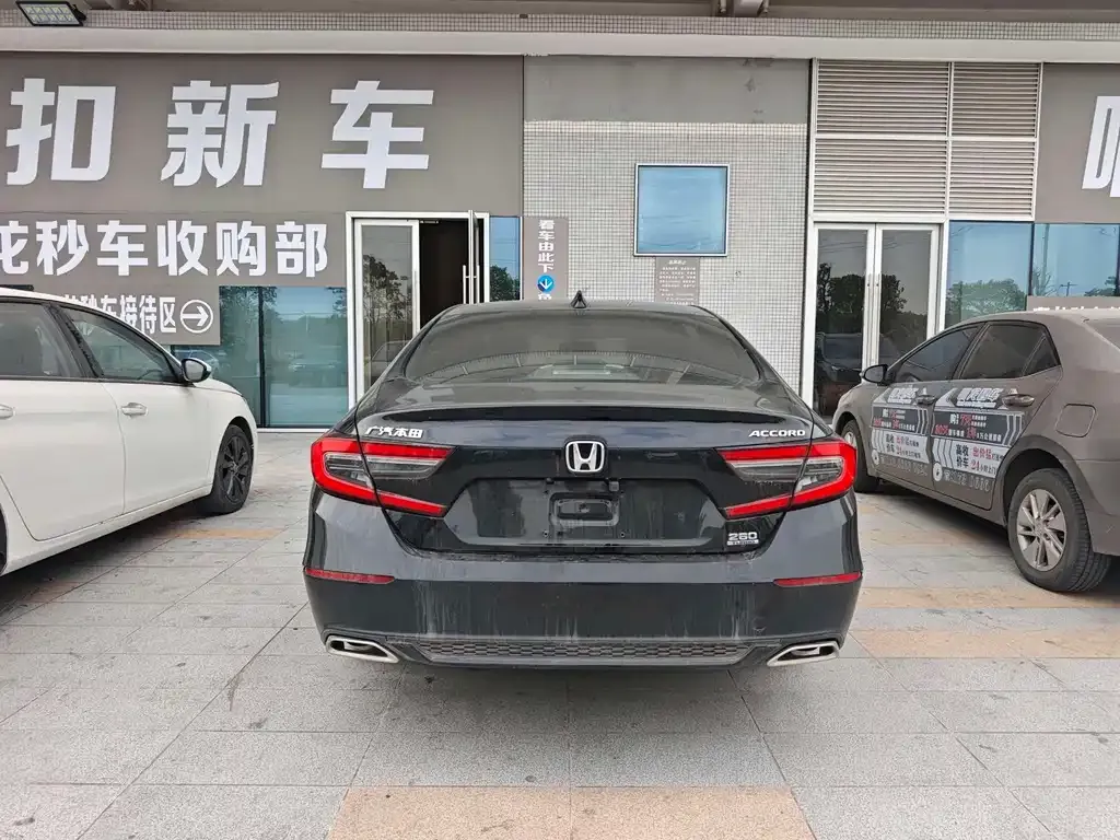 Honda Accord 2021 из CN, фото 7