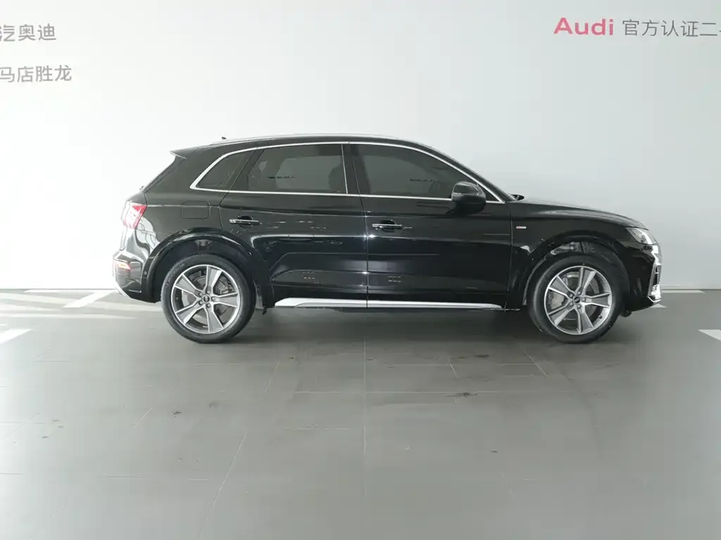 Audi Q5L 2023 из CN, фото 2