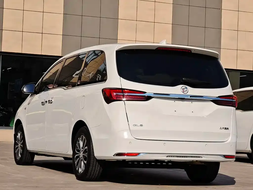 Buick GL8 2025 из CN, фото 10