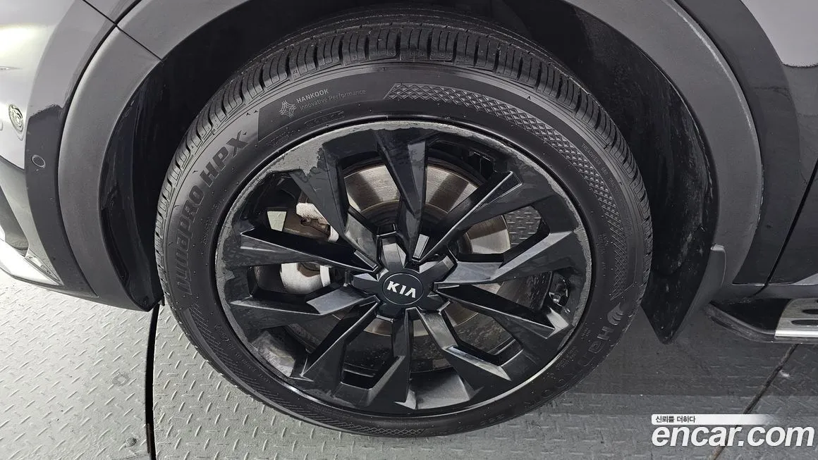 Kia Sorento — фото 6